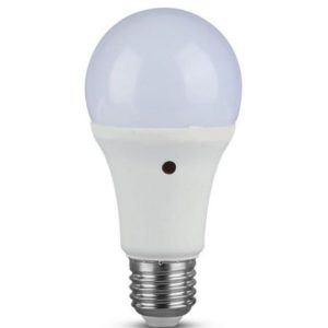 LAMPARA LED 9W C/SENSOR DE MOVIMIENTO FRIA